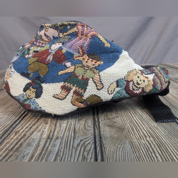 Tapestry Fanny Pack Multicultural Children - Picture 4 of 9